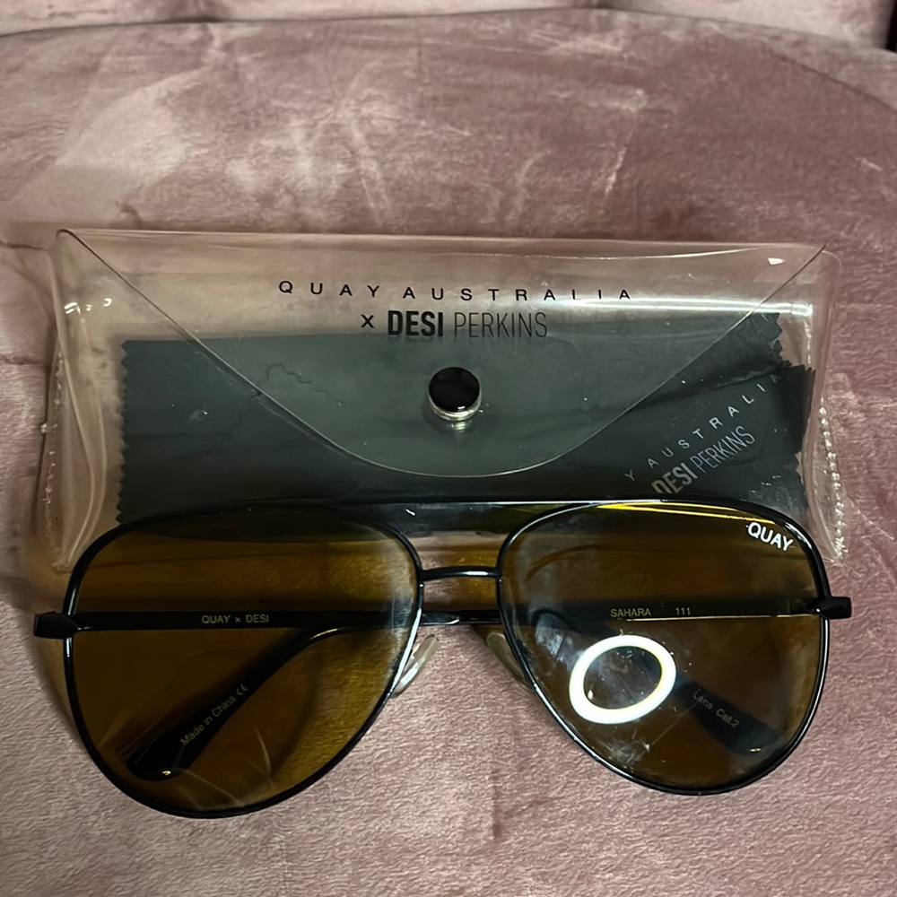 Quay x Desi Aviators